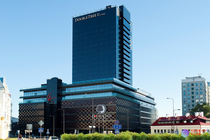 DoubleTree by Hilton Minsk - фото отеля
