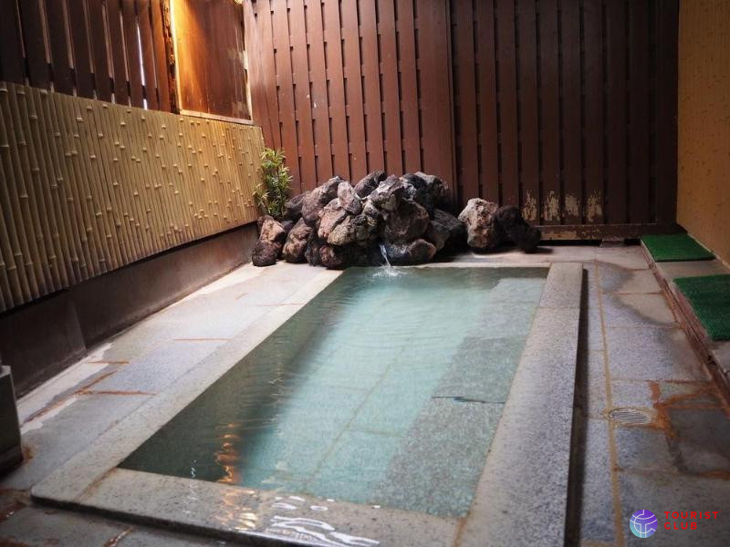 Kusatsu Onsen Daitokan - фото отеля