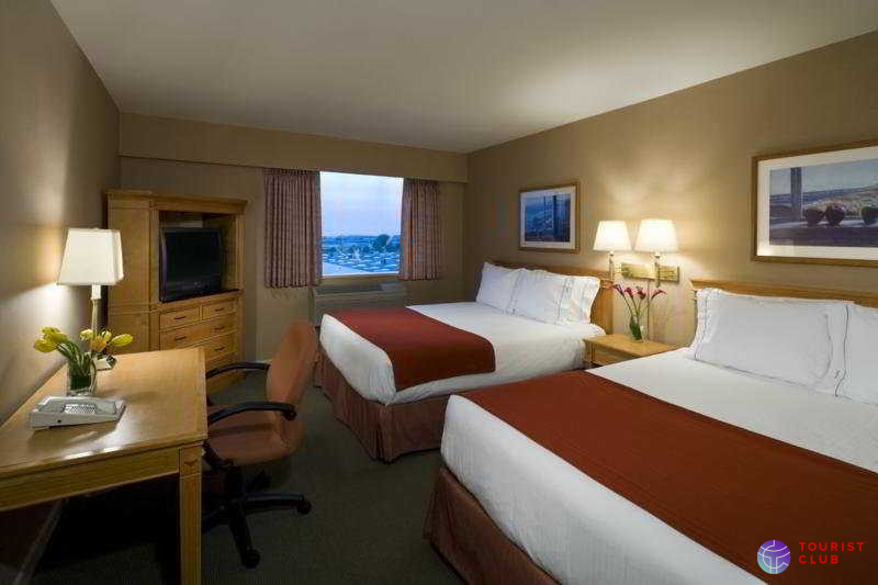 Holiday Inn Express Vancouver Airport-Richmond - фото отеля