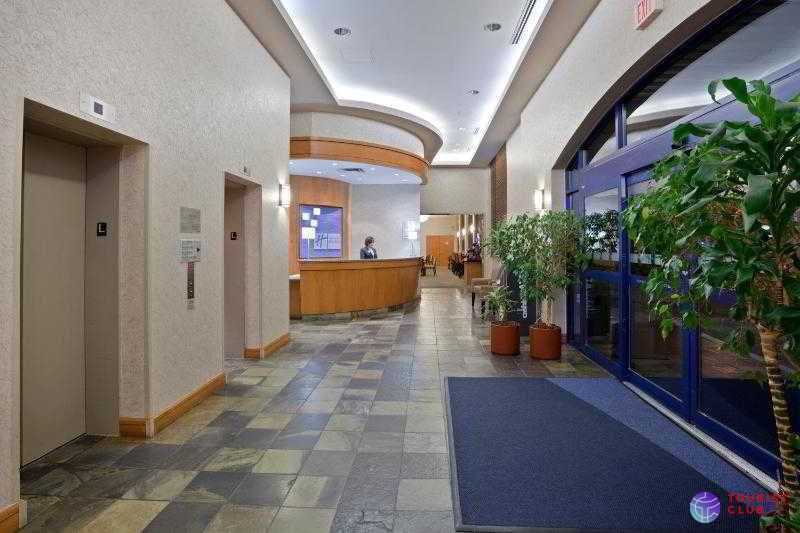 Holiday Inn Express Vancouver Airport-Richmond - фото отеля