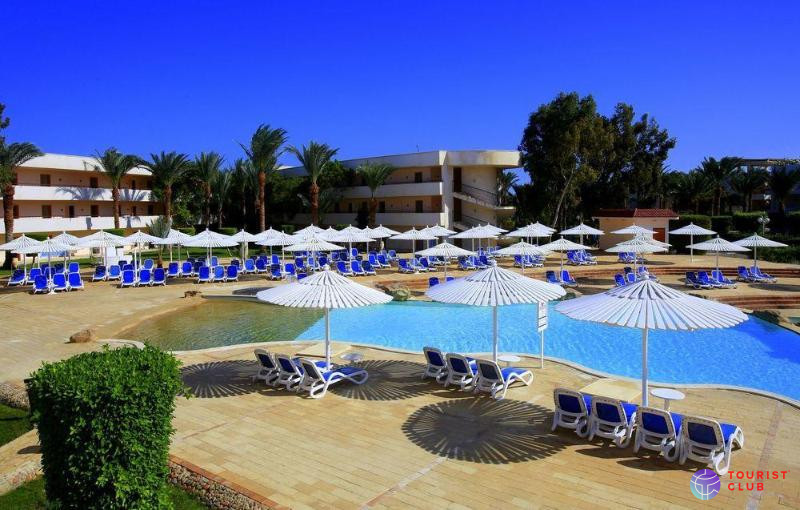 Royal Azur Resort - фото отеля