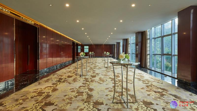 Four Points by Sheraton Liupanshui - фото отеля