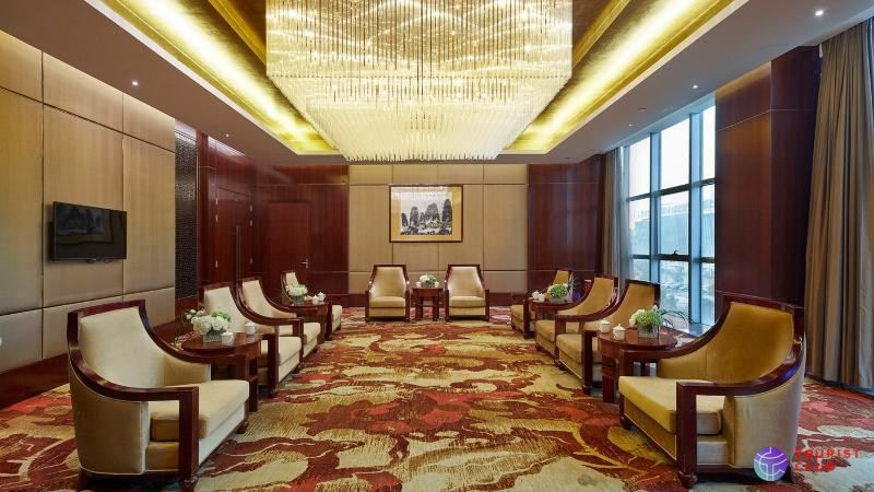 Four Points by Sheraton Liupanshui - фото отеля