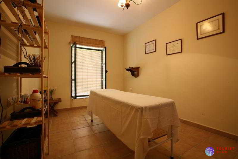 La Posada de Montellano - фото отеля