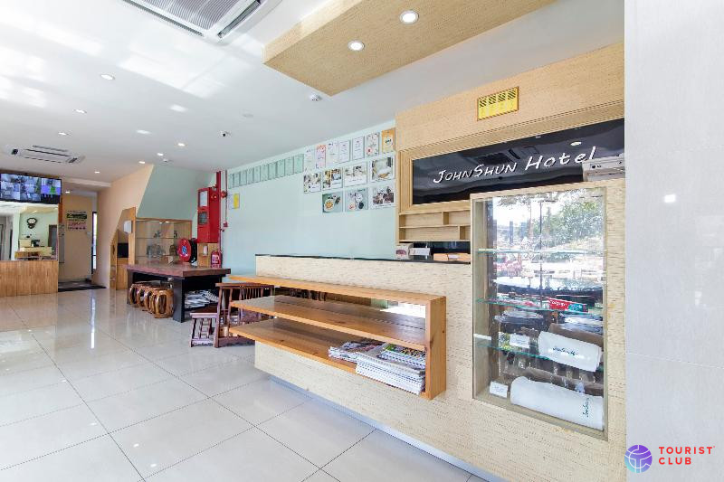 OYO 324 Johnshun Hotel - фото отеля