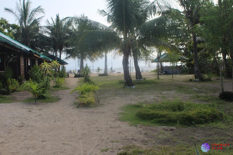 Bantayan Huts - фото отеля