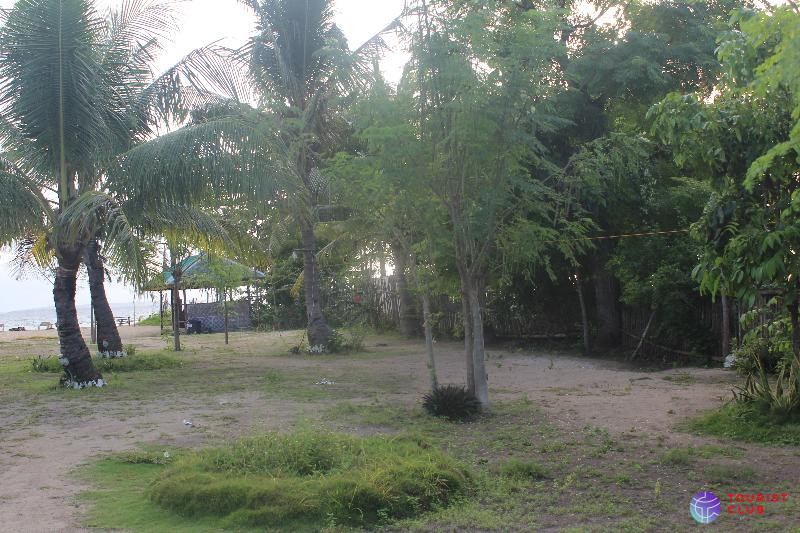 Bantayan Huts - фото отеля