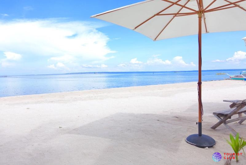 Bantayan Huts - фото отеля