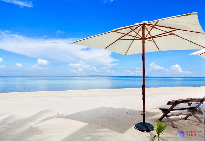 Bantayan Huts - фото отеля