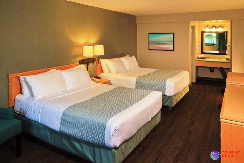 Accent Inn Kelowna - фото отеля
