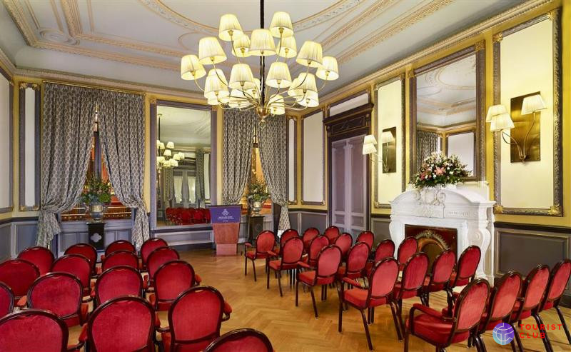 Hotel des Indes, Leading Hotels of the World - фото отеля