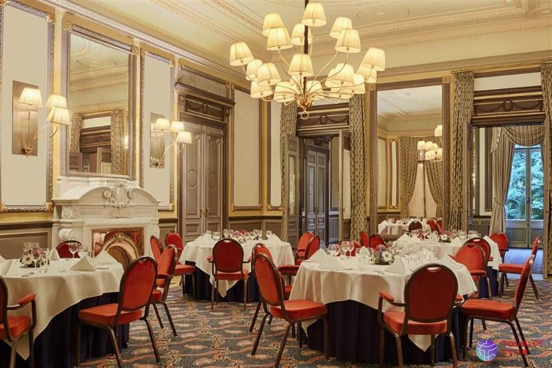 Hotel des Indes, Leading Hotels of the World - фото отеля