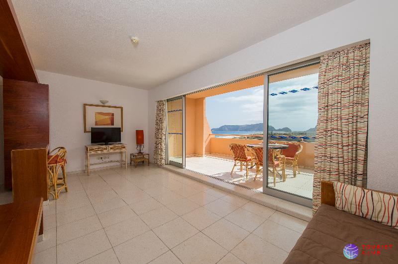 Vila Baleira Porto Santo - фото отеля