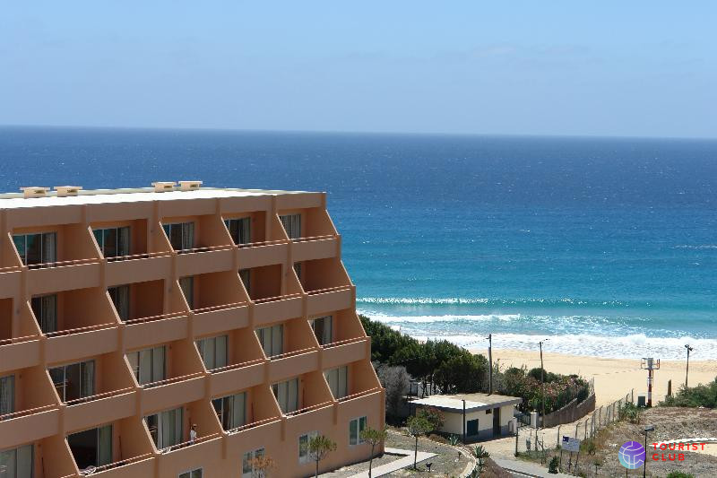 Vila Baleira Porto Santo - фото отеля