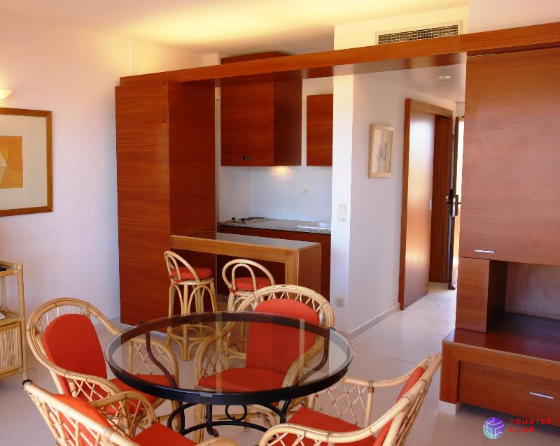 Vila Baleira Porto Santo - фото отеля