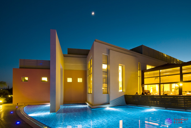 Blue Lagoon Resort - фото отеля