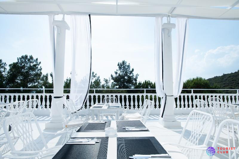 Bianco Olympico Beach Resort - фото отеля