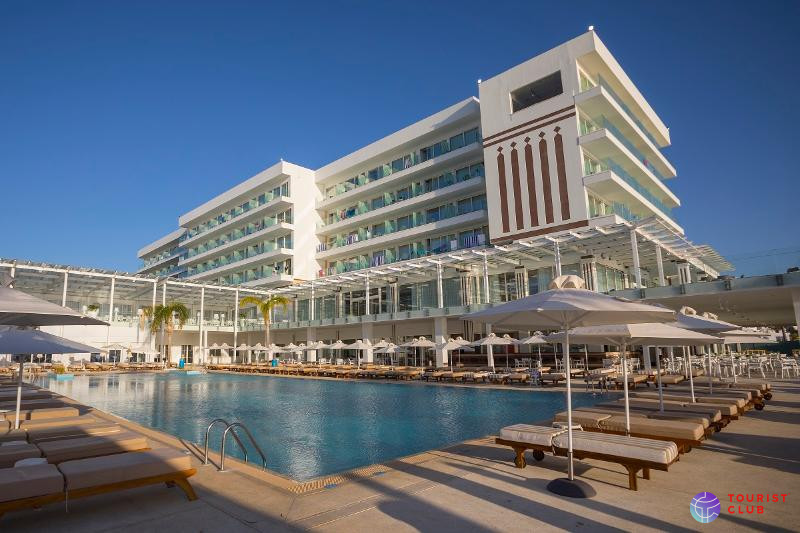 Constantinos The Great Beach Hotel - фото отеля