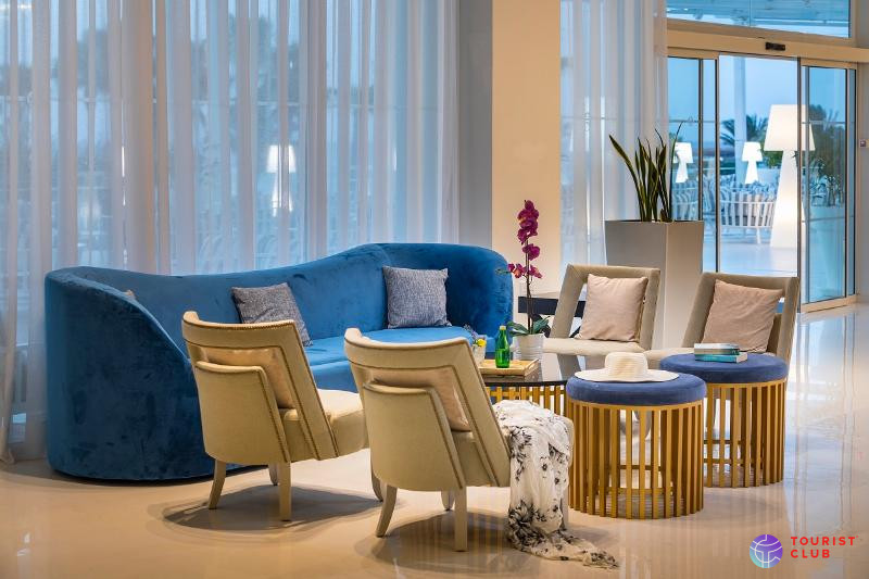 Constantinos The Great Beach Hotel - фото отеля
