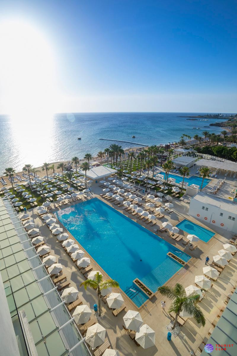 Constantinos The Great Beach Hotel - фото отеля