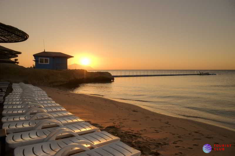 Tiran Island Hotel - фото отеля