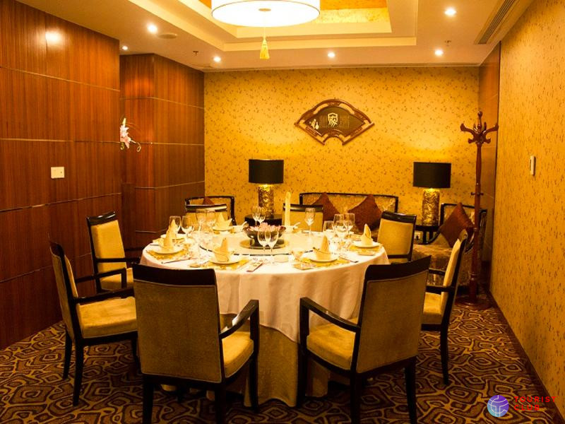 Novotel Shanghai Atlantis - фото отеля
