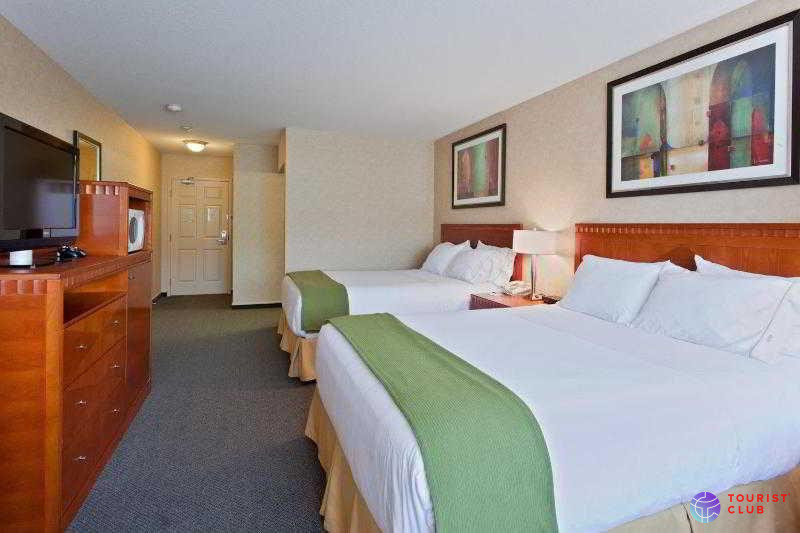 Kanata Kelowna Hotel and Conference Centre - фото отеля