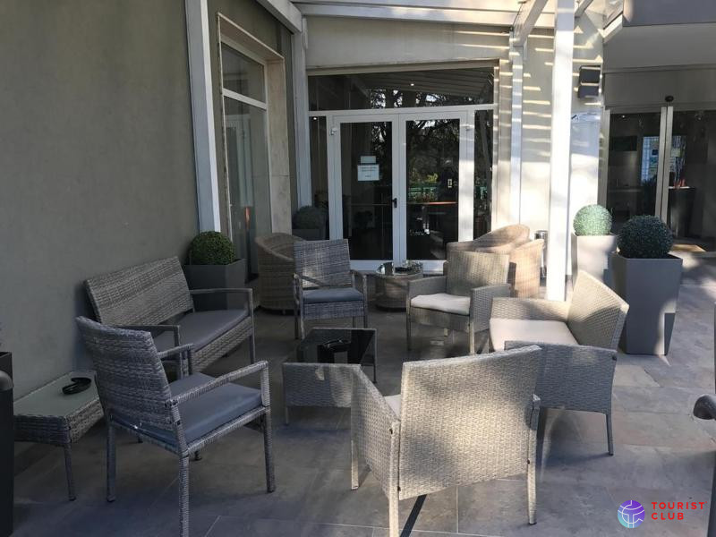 ibis Styles Varese - фото отеля